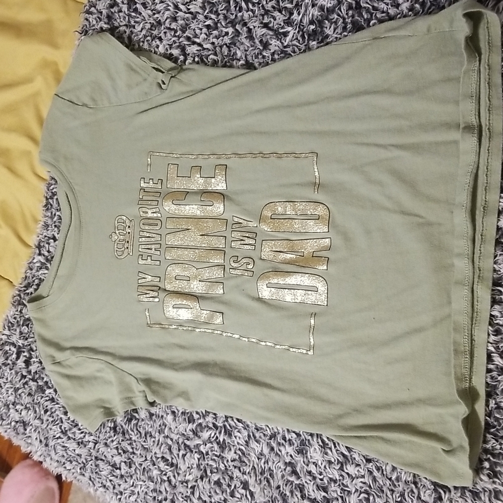 t shirt
